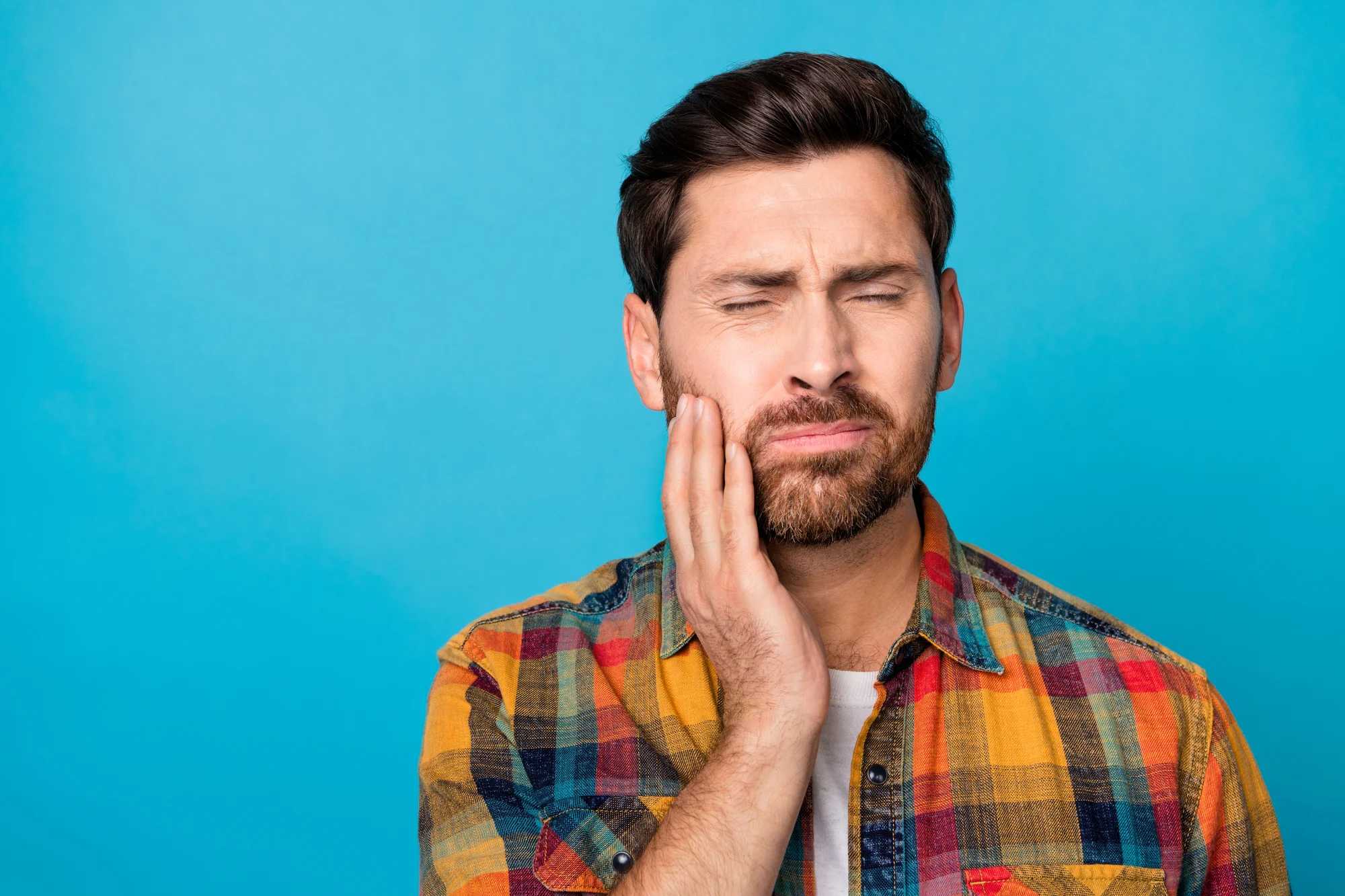 Should You Go To The ER Or An Emergency Dentist For Tooth Pain?